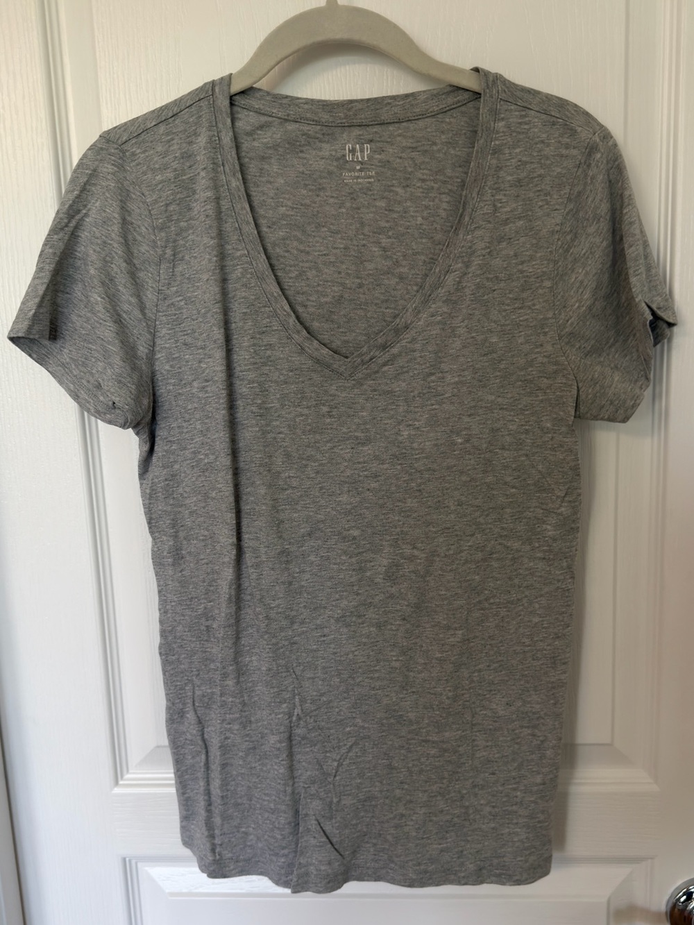 ⭐️3 for $15 ⭐️ Gap T-Shirts